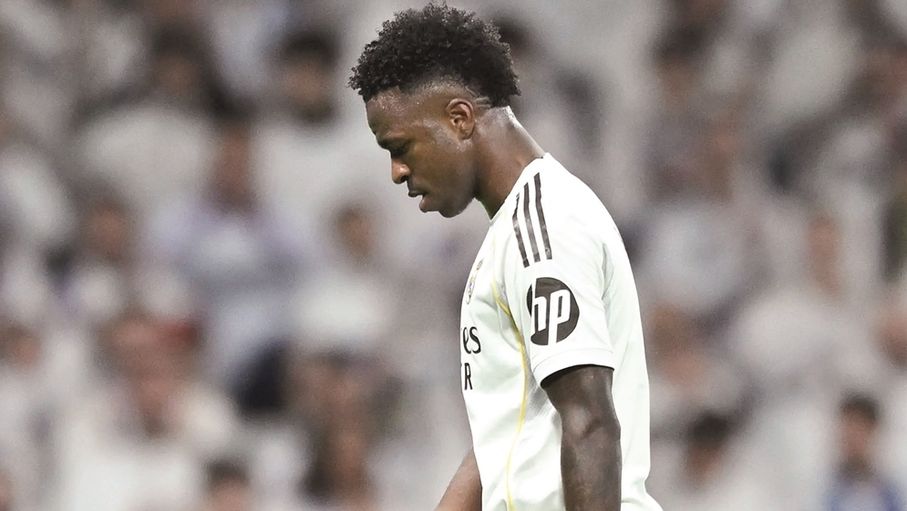 فينيسيوس يهدد لاعبًا أرجنتينيًا بالقتل