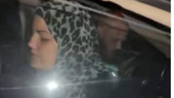 فيديو فعل فاضح في الطريق العامة داخل سيارة يشعل منصات التواصل