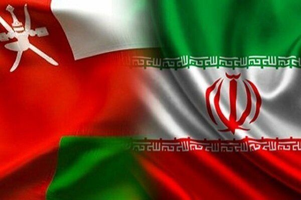 عمان وإيران تبحثان المبادئ الحاكمة للملاحة عبر مضيق هرمز