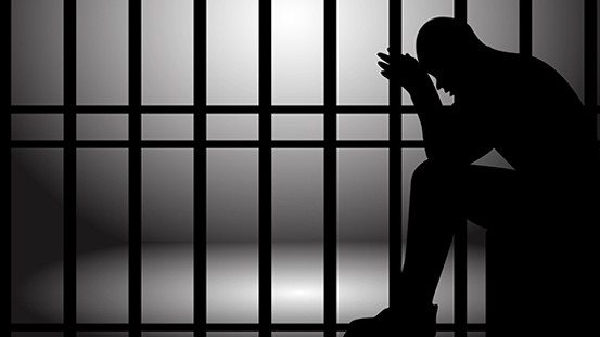 الحبس سنتين وغرامة 5 آلاف جنيه عقوبة نشر محتوى خادش للحياء على مواقع التواصل