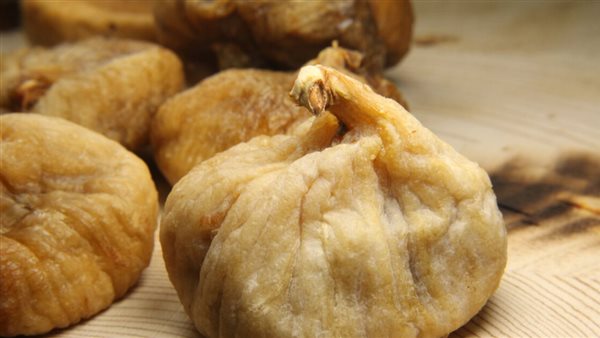 فوائد تناول التين المجفف على وجبة السحور