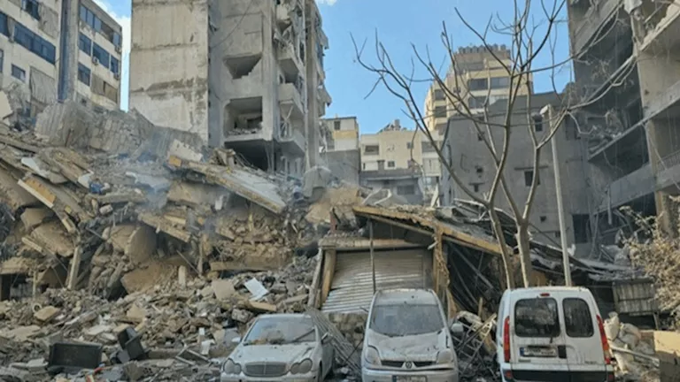 وزير الصحة اللبناني: مئات الضحايا والمصابين جراء الضربات الإسرائيلية