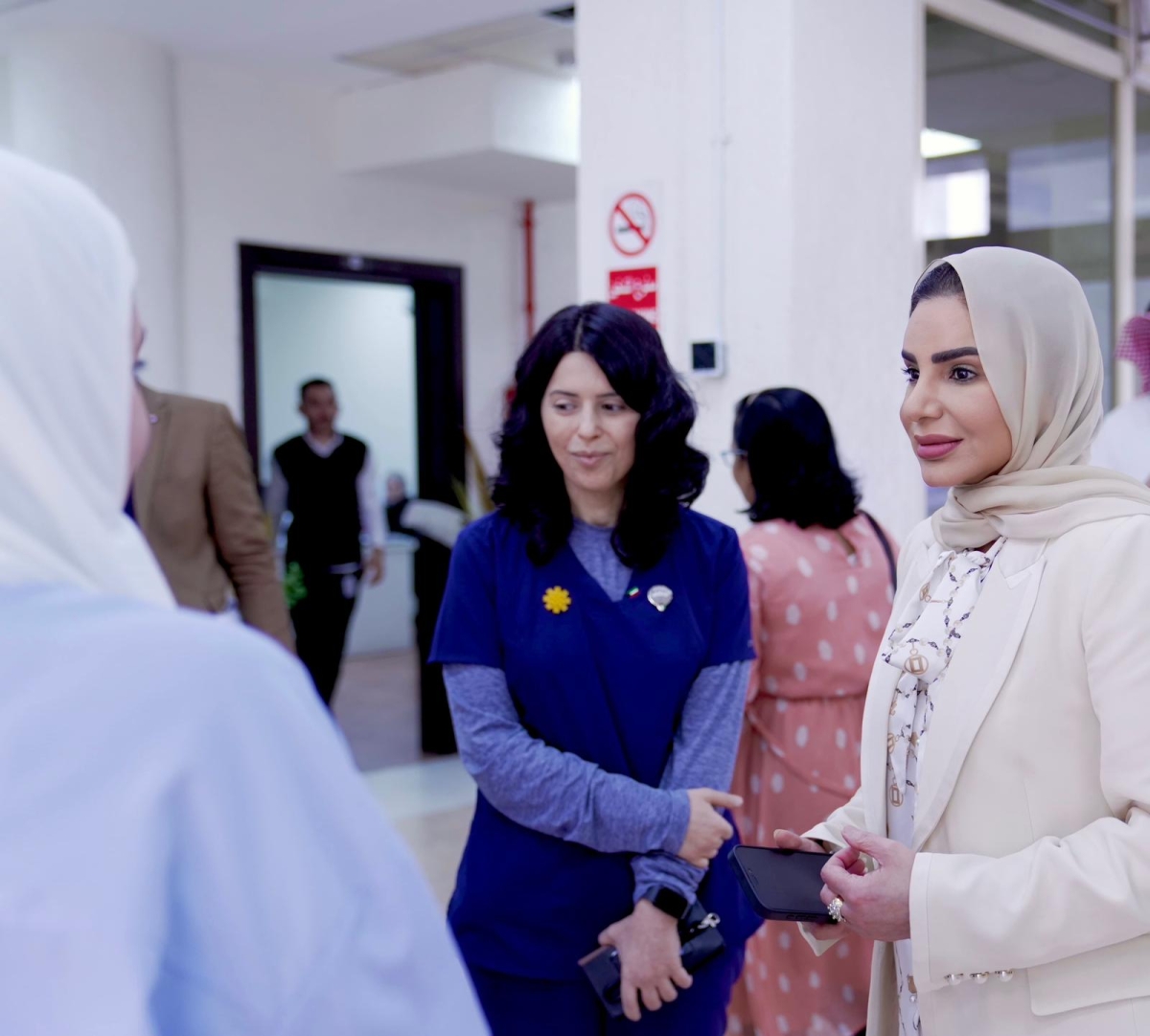 الحويلة تفقدت «هيئة الإعاقة»: سرعة استكمال إجراءات توزيع السماعات والكراسي المتحركة لمستحقيها