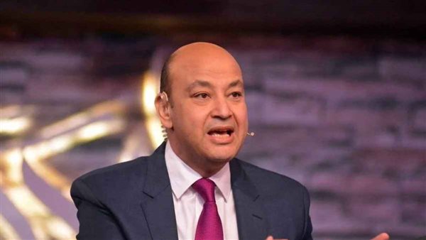 عمرو أديب عن تدريبات قوات الصاعقة في شوارع العبور: أمر يدعو للفخر والانتماء