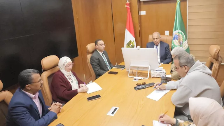 برئاسة مدبولي.. اجتماع لمتابعة الأسواق وتوافر السلع بحضور محافظ المنيا