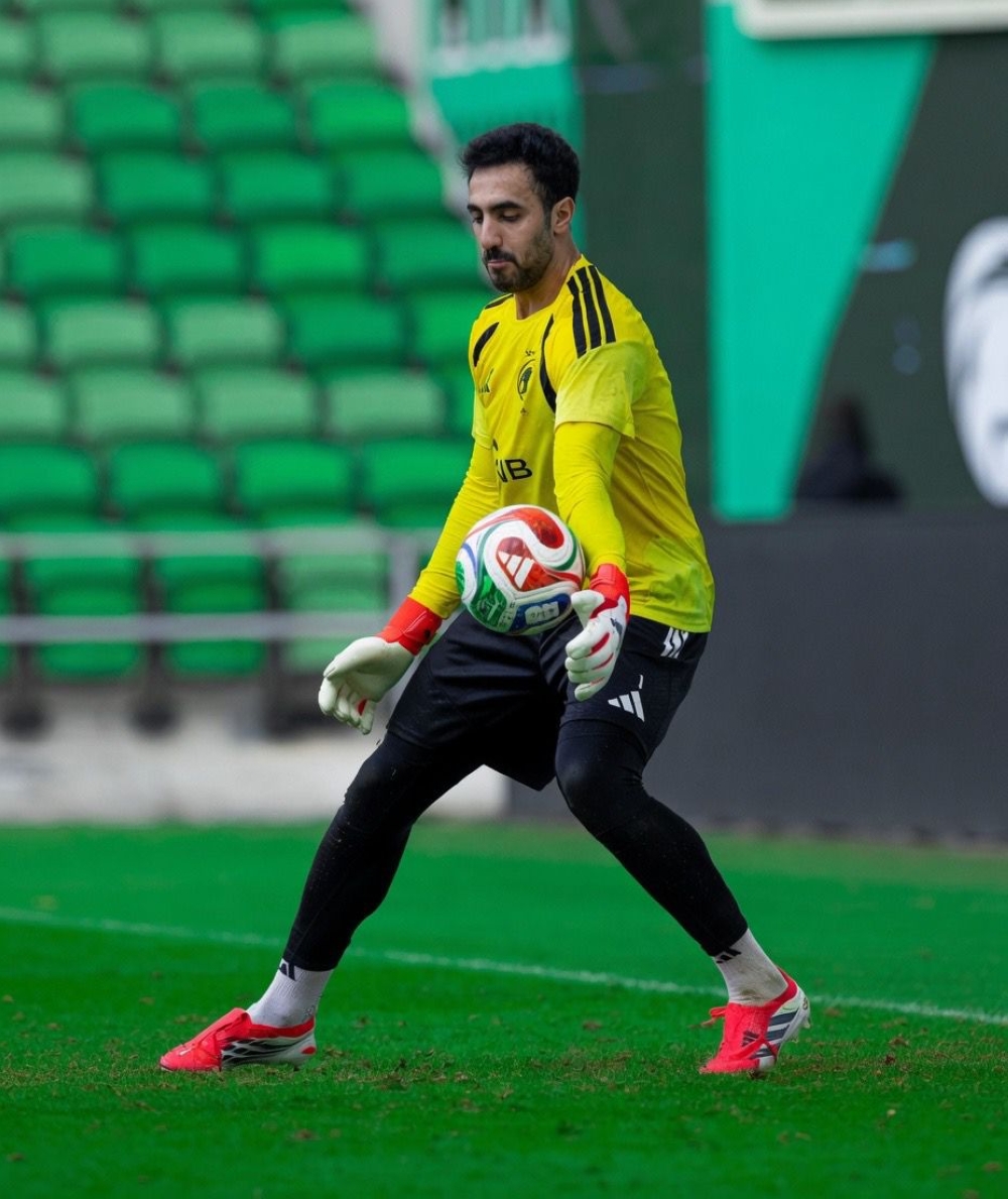 فهد المفرج: نواف العقيدي حارس مستقبل السعودية وجاهز لدعم الأخضر في كأس العالم 2026