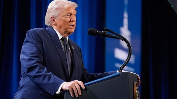 أول تعليق لترامب على استقالة رئيس المركز الوطني لمكافحة الإرهاب بسبب حرب إيران