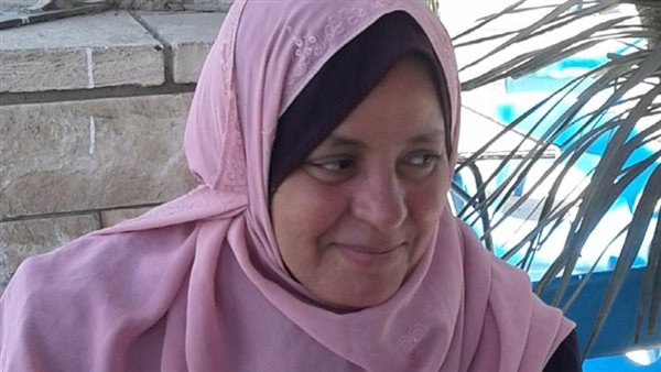 بترت قدمها ولم تنكسر عزيمتها، "فريال" الأم المثالية بالدقهلية 42 عاما من الكفاح