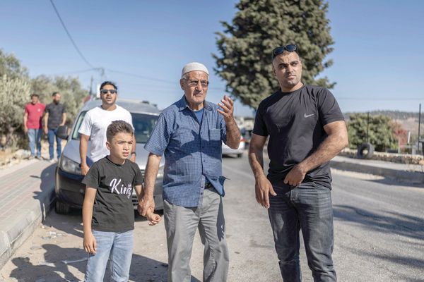 استشهاد فلسطيني.. وتعطل خدمات النقل والإسعاف في غزة