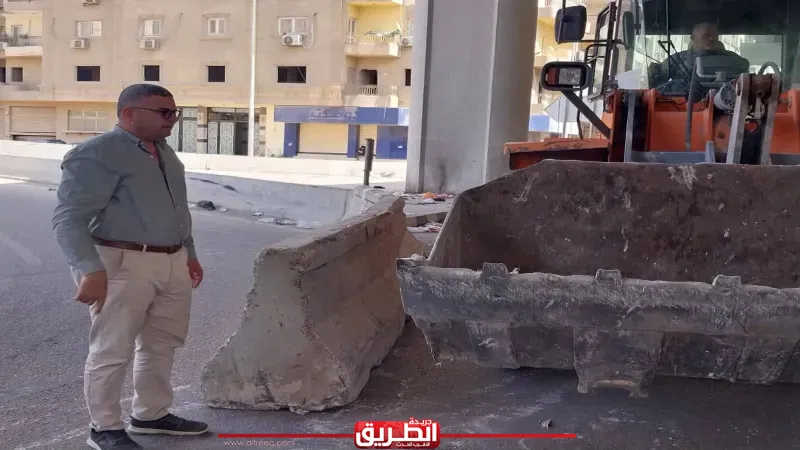 تركيب حواجز خرسانية بشارع الشيخ أحمد نصر لمنع السير عكس الاتجاه وتحقيق السيولة المرورية
