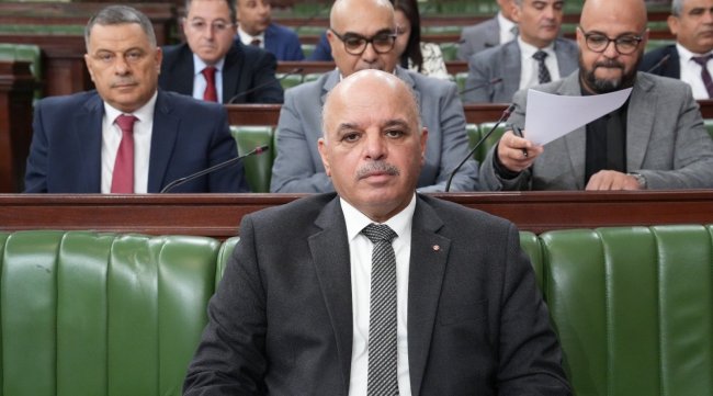 انتقادات لاذعة لخطاب وزير النقل (فيديو)