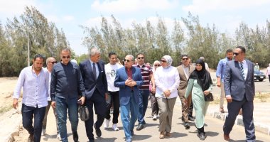 محافظ الإسماعيلية يتفقد مشروعات «حياة كريمة» بقرية التقدم بالقنطرة شرق