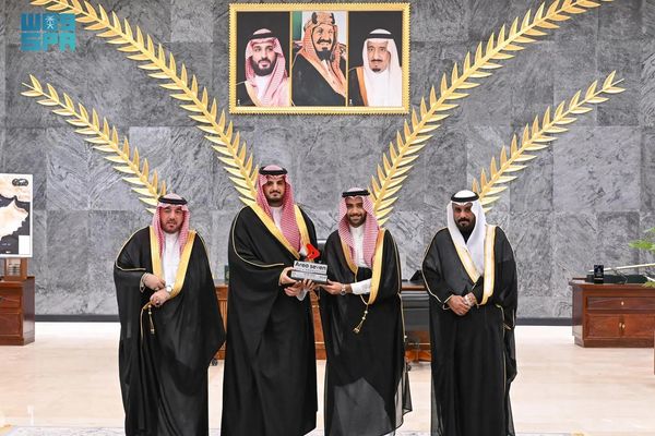 مُحافظ الطائف يشهد توقيع اتفاقية بين غرفة الطائف ومؤسسة أريا سفن لإطلاق برنامج "نَفَس"