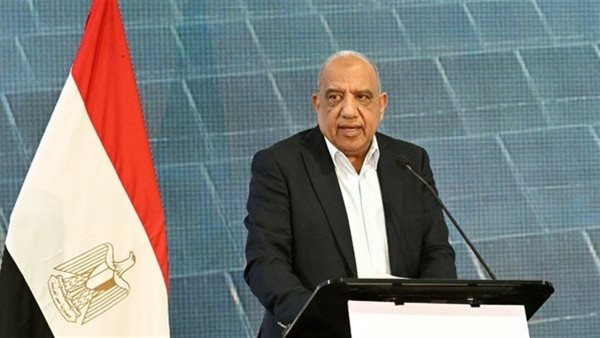 وزير الكهرباء يتوقع زيادة في أحمال الكهرباء خلال الصيف ما بين 6 إلى 7%