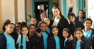 5 أبراج بتحب التدريس زى يارا السكرى فى مسلسل على كلاى