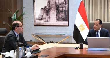 رئيس الوزراء يستعرض مع وزير المالية أبرز النشاطات واللقاءات فى اجتماعات صندوق النقد والبنك الدولى بواشنطن