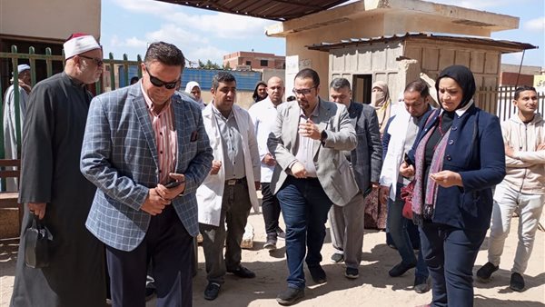 وكيل وزارة الصحة بالشرقية يتفقد مستشفى القرين ويأمر بتشغيل جهاز الأشعة المقطعية