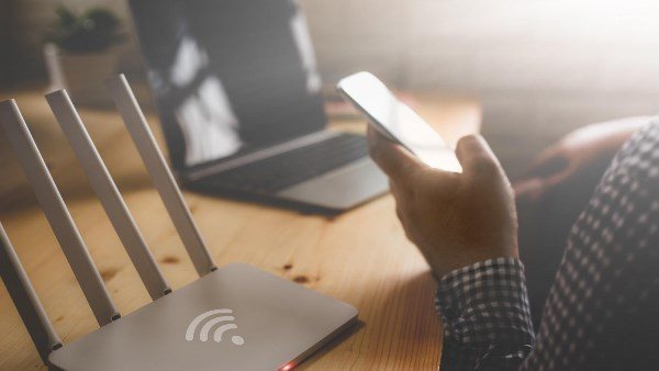 «شوف هتدفع كم».. أسعار باقات الإنترنت الأرضي بعد الزيادة الجديدة