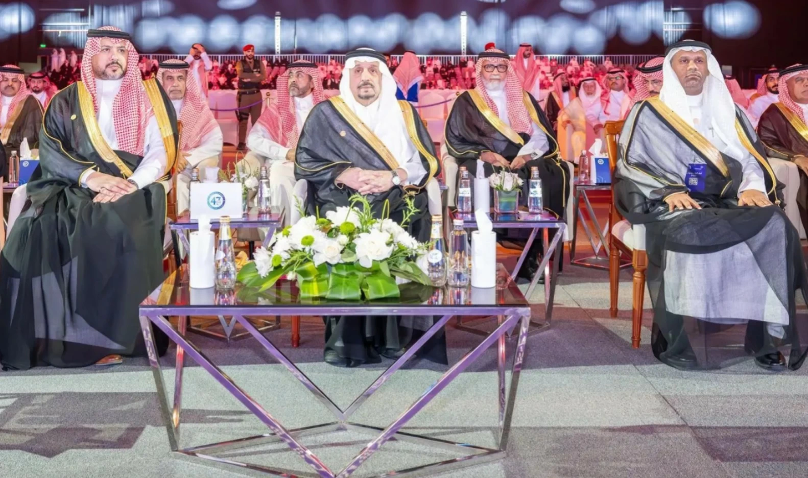 أمير منطقة الرياض يرعى حفل تخريج 1800 طالب من الجامعة السعودية الإلكترونية