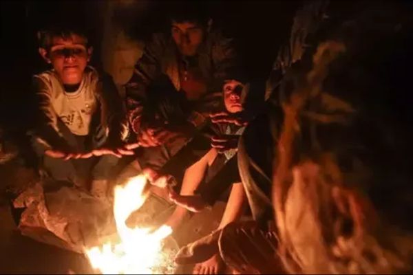 صحفي يديعوت أحرنوت: أطفال غزة يحملون مشاعر عداء تجاه إسرائيل ويشكلون خطرا على مستقبلها