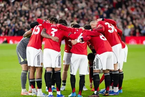 مانشستر يونايتد يهزم برينتفورد في الدوري الإنجليزي