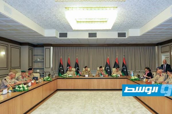 إذاعة فرنسا الدولية: لا التزامات كبيرة في اجتماع سرت