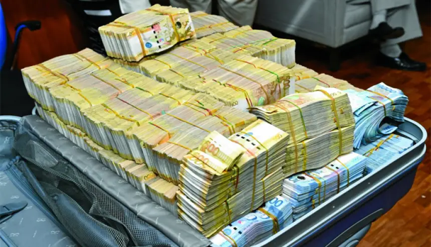 قاضية فرنسية في المغرب.. مطاردة دولية لشبكة غجر استولت على 11 مليون يورو من "الكريبتو"