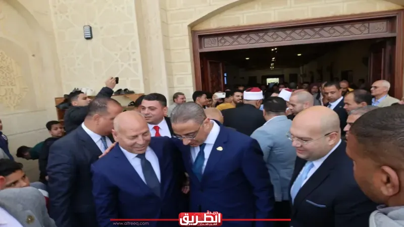 محافظ الجيزة يستقبل محافظي القاهرة والقليوبية ورئيس جامعة القاهرة ضمن احتفالات العيد القومي