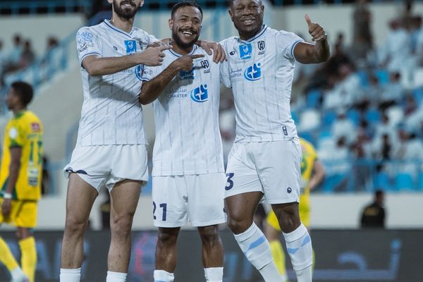 الأخدود يتغلب على ضيفه الخليج بثلاثة أهداف