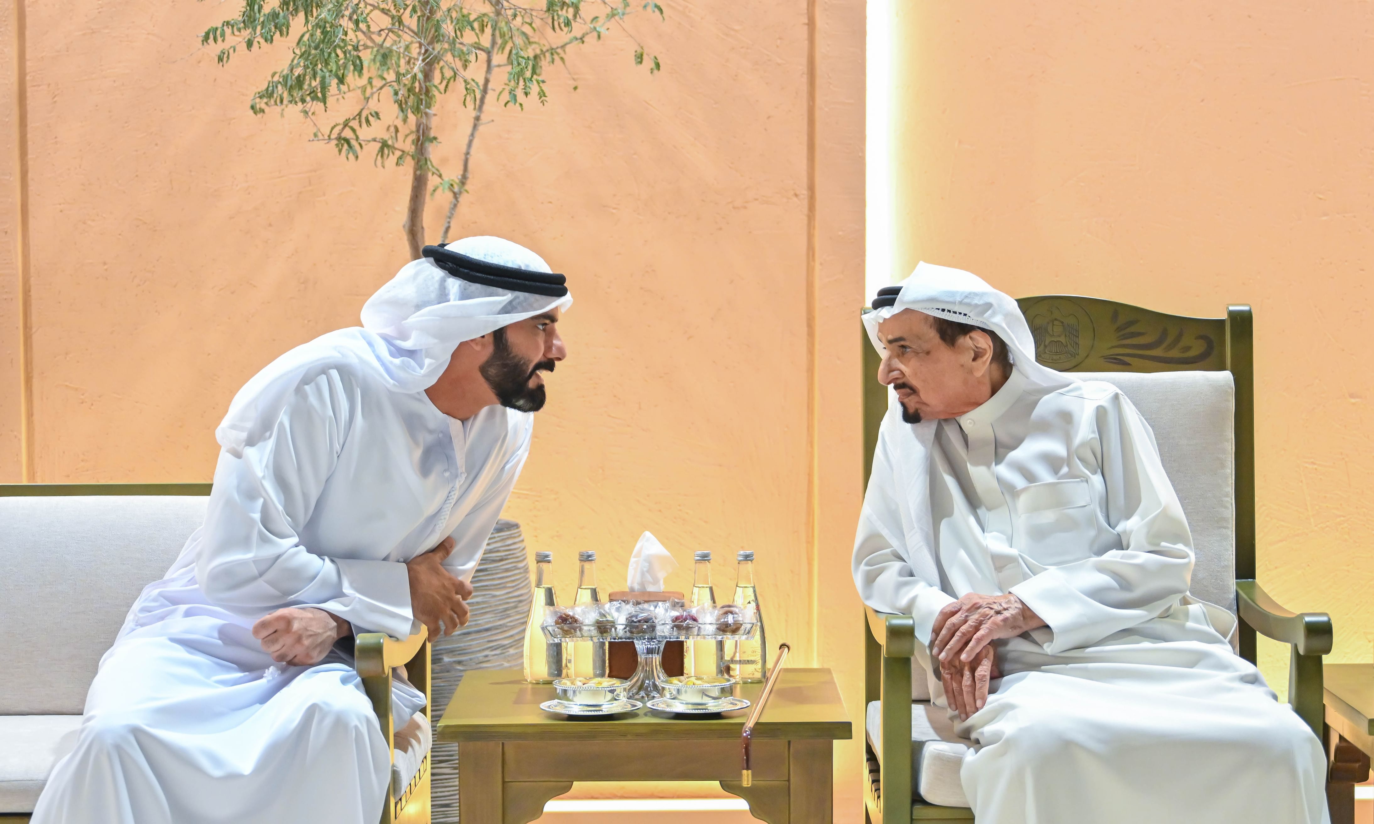 حاكم عجمان وولي عهده يستقبلان وزير الثقافة والمهنئين بالشهر الفضيل