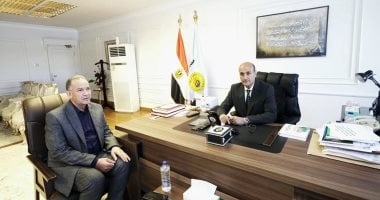 محافظ أسيوط يوجه بحصر الأماكن المتاحة بعد المرحلة الأولى من تنسيق قبول الثانوي العام