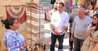 المشغولات اليدوية والمنتجات التراثية تتصدر معرض وزارة التضامن بالجونة