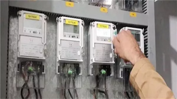 البرلمان يشتعل بسبب العدادات الكودية.. اتهامات للحكومة بالتخبط و”هروب” من المواجهة ومطالب بإسقاط قراراتها