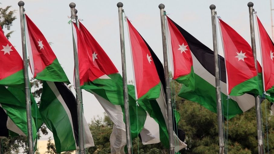 يوم العلم.. راية وطن تجدد العهد وتوحد القلوب
