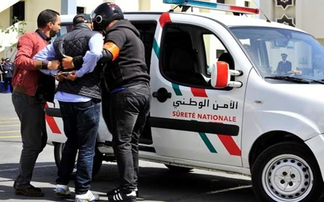 توقيف ثلاثيني بعد تعريض ثلاثة من جيرانه لاعتداء خطير من بينهم فتاة قاصر في حالة حرجة