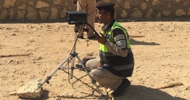 عين الأمن على الأسفلت.. خريطة الرادارات الذكية على الطرق السريعة.. خبراء: تركيب الرادرات خفض الحوادث المرورية ويقلل من استهلاك وقود السيارة.. المرور يكثف حملاته لرصد المخالفين.. وإدخال الربوت الذكى نق