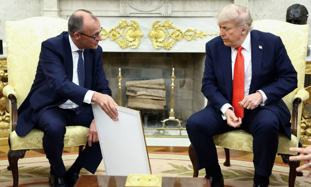 ترامب: المستشار الألماني لا يفقه شيئا فيما يتعلق بإيران