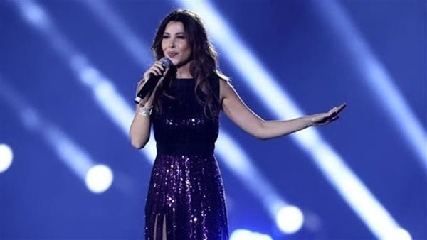نانسي عجرم تتألق في حفل شيكاغو وسط حضور جماهيري كبير (فيديو وصور)