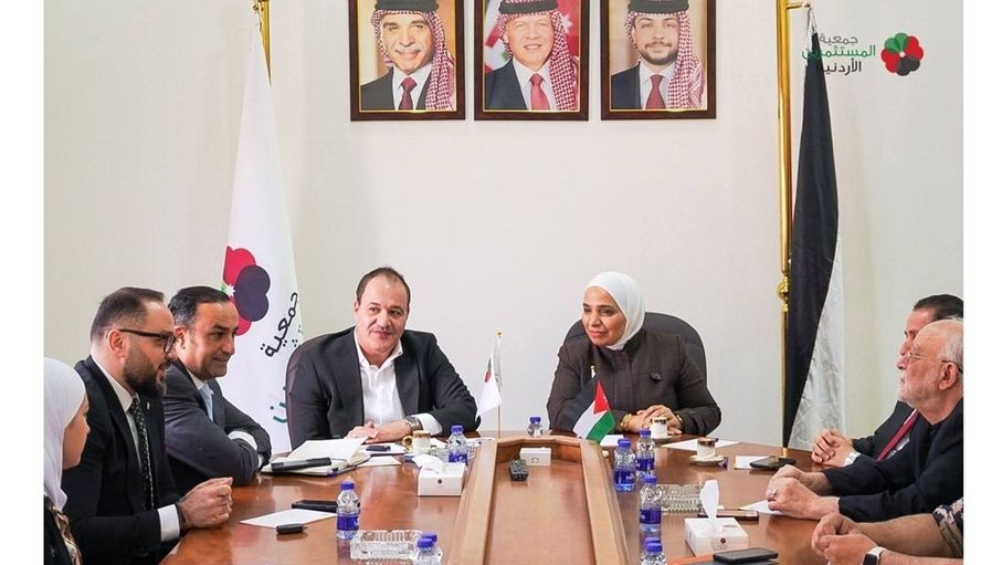 "المستثمرين الأردنية" و"التميز" يوقعان مذكرة لدعم الصناعة