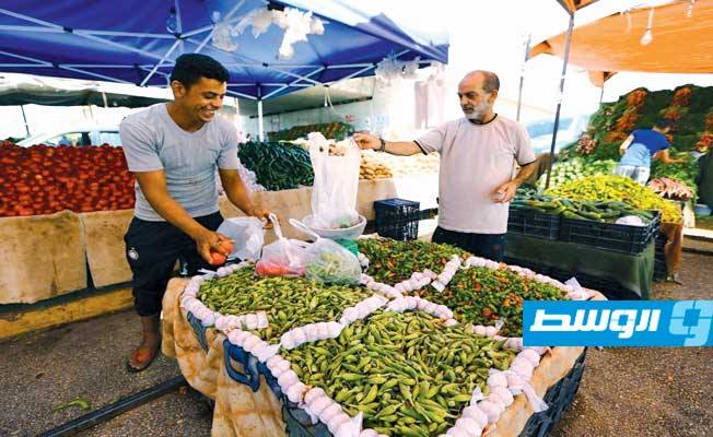 شكاوى من ارتفاع الأسعار وتدهور الخدمات الأساسية في مزدة