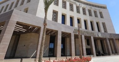 خبراء تربية: مقترح مد الإلزامى التعليمى لـ 13 عاما بدلا من 12 يحقق تكافؤ الفرص بين جميع الأطفال.. تطبيقه يتطلب توفير أماكن ومعلمين.. ويؤكدون: المدارس الرسمية تعانى عدم وجود قاعات لتسكين من وصل سنهم 5 