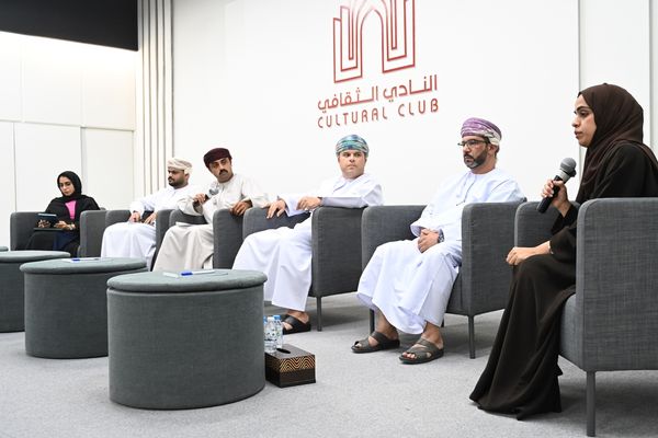 النادي الثقافي ينظم ندوة أدبية حول المنصّات الشّبابيّة الثّقافيّة