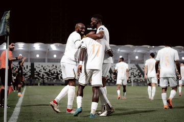 الدرعية يتخطى الجبلين ويتأهل لنهائي البلاي أوف