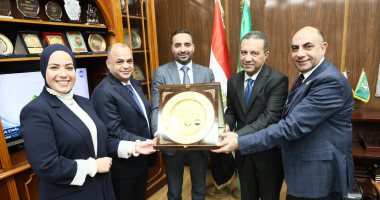 محافظ المنوفية يؤكد أهمية تضافر الجهود لدفع عجلة التنمية