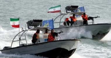 إيران تصادر أصول نجم الكرة السابق علي كريمي وسط تصاعد الضغوط على المعارضين