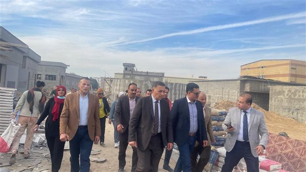 مياه القليوبية تتابع إنشاء محطة صرف صناعي بالخانكة
