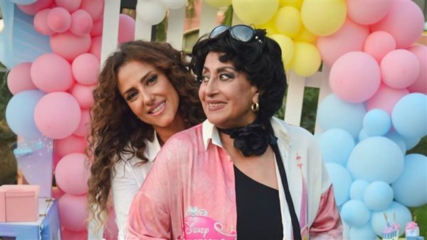 رسالة مؤثرة من حنان مطاوع في عيد الأم لوالدتها سهير المرشدي