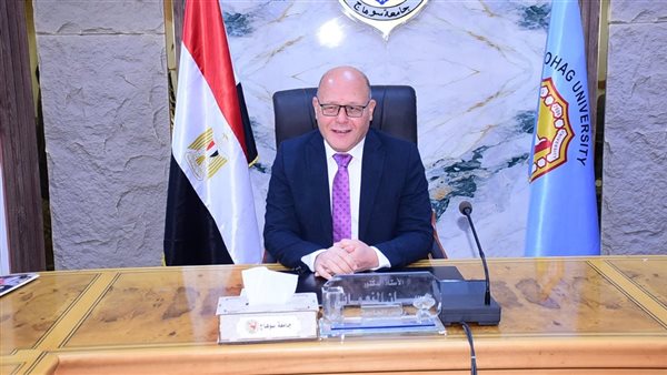 تكليف 33 معيدًا جديدًا بالاقسام الإكلينيكية بكلية الطب بسوهاح