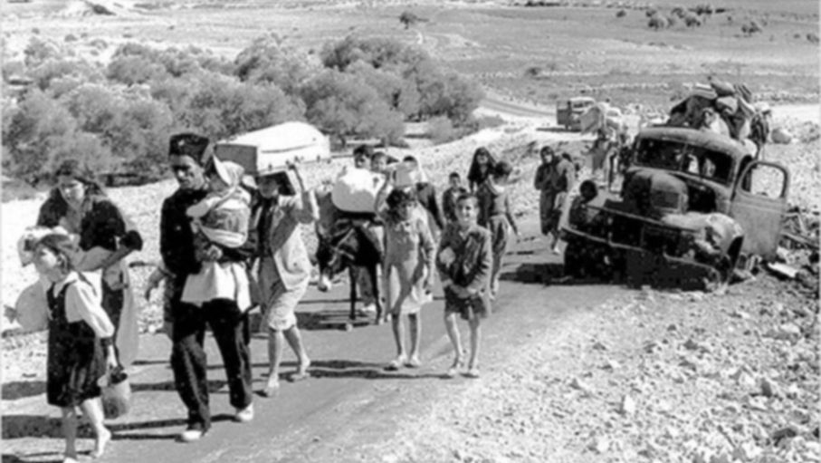 تفاصيل تهريب ملايين الوثائق الحساسة للاجئين من غزة والقدس إلى الأردن
