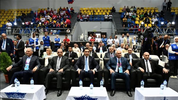 جوهر نبيل يفتتح بطولة العالم لرفع الأثقال للناشئين والناشئات بالإسماعيلية